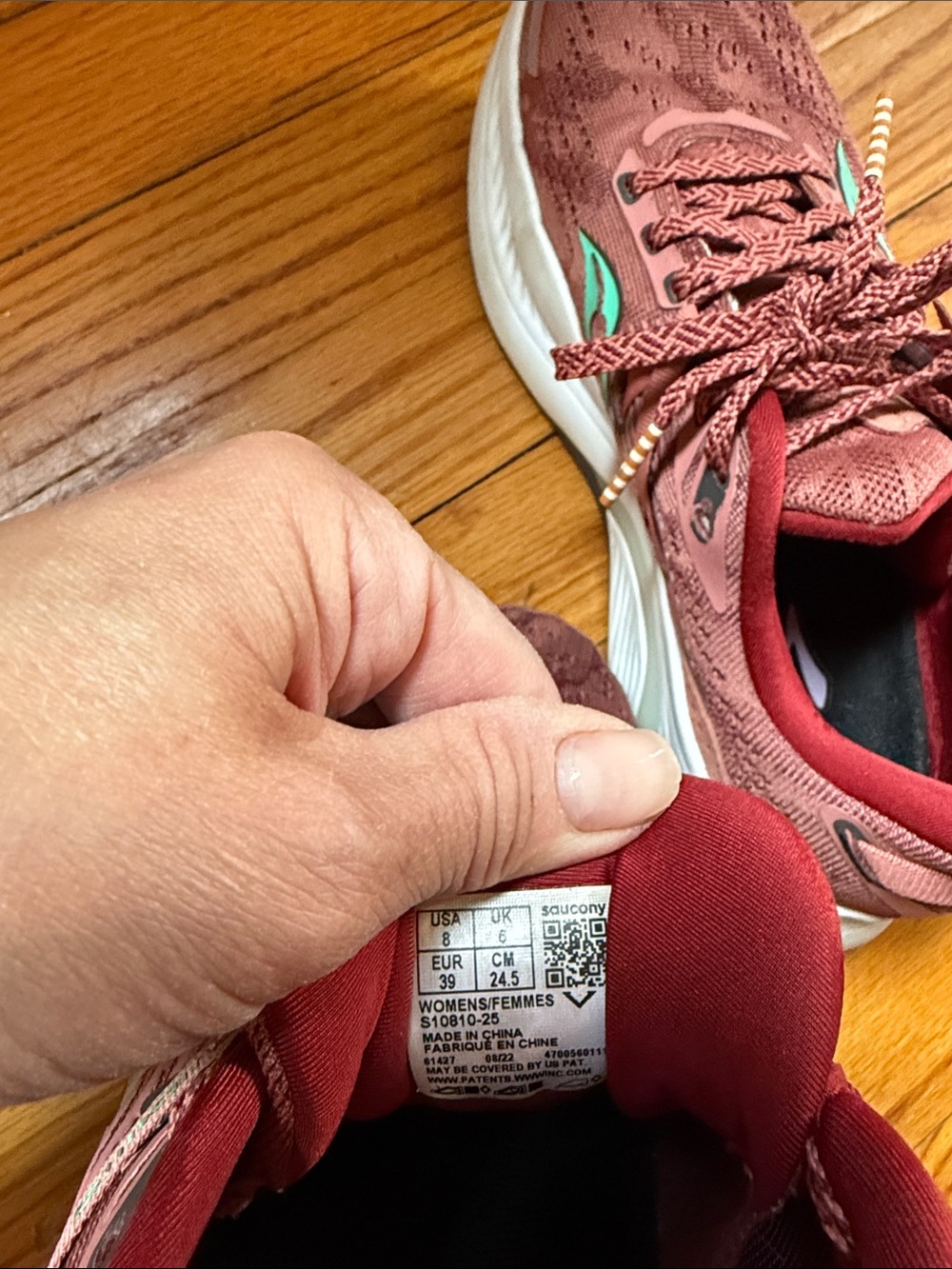 SAUCONY women's guide 16 running shoes - b/medium width in soot/sprig - Picture 5 of 7